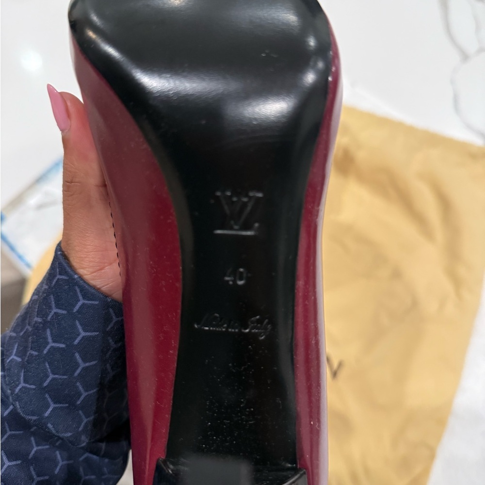 Louis Vuitton Dark Red Heels with Gold Accents - Picture 4 of 5